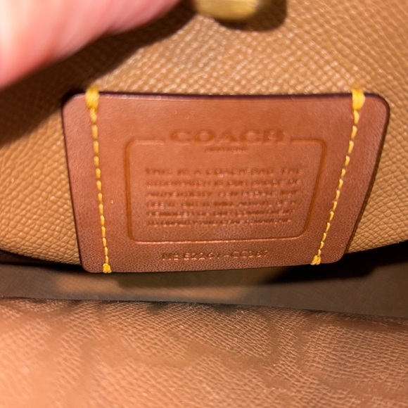 Coach Willow Shoulder/Crossbody bag satchel Bucket bag leather floral mix EUC - Picture 17 of 17